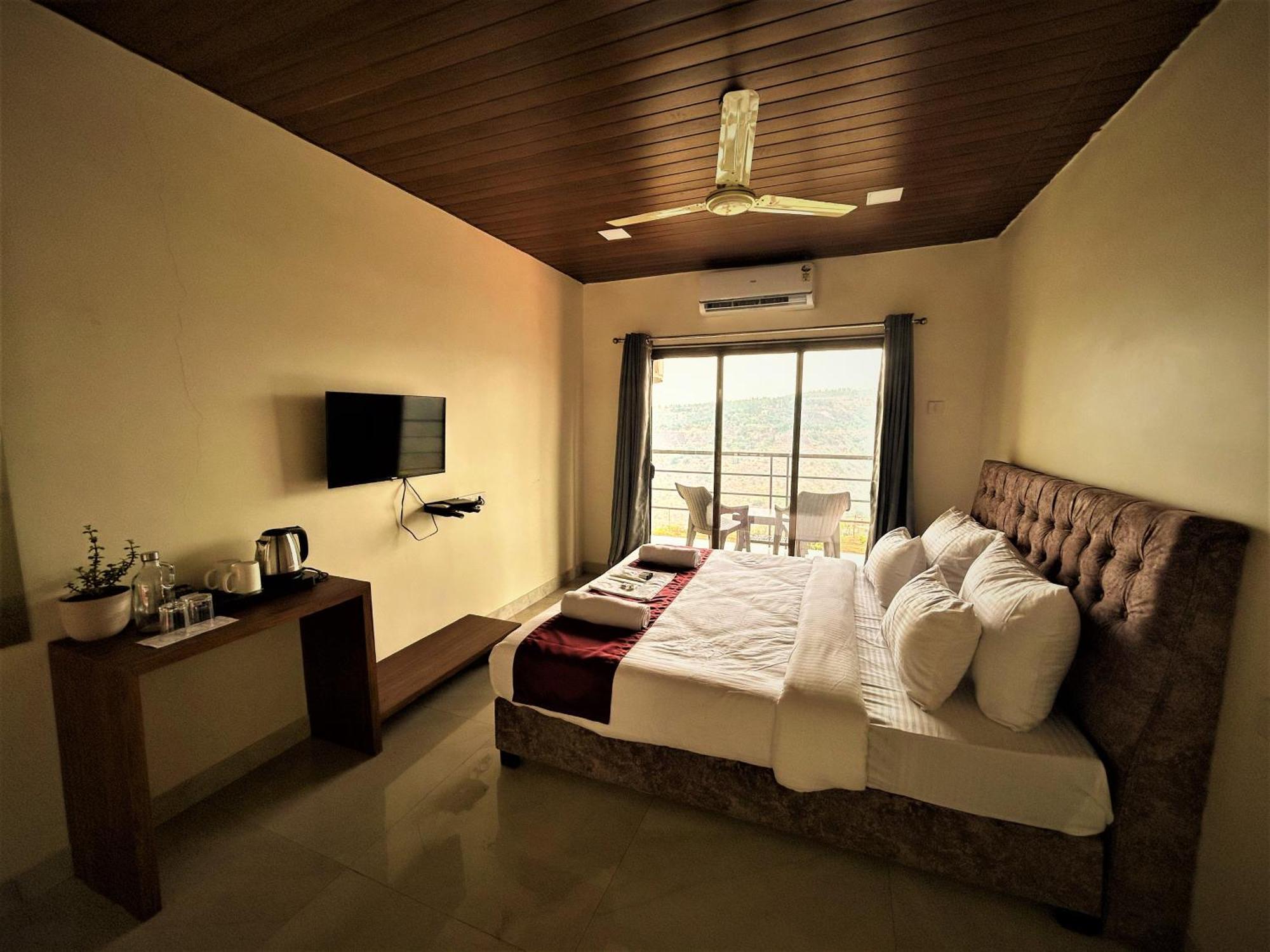 Trattino Resorts Panchgani Exterior foto